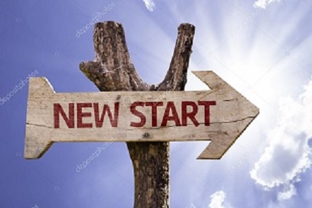 image d'une flèche directionnelle avec l'inscription "new start" (nouveau départ)